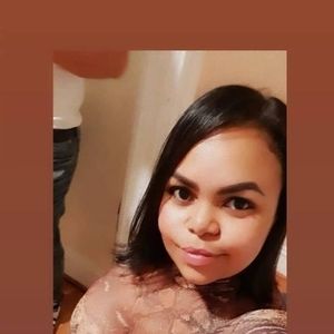 Meet your Posher, Ester